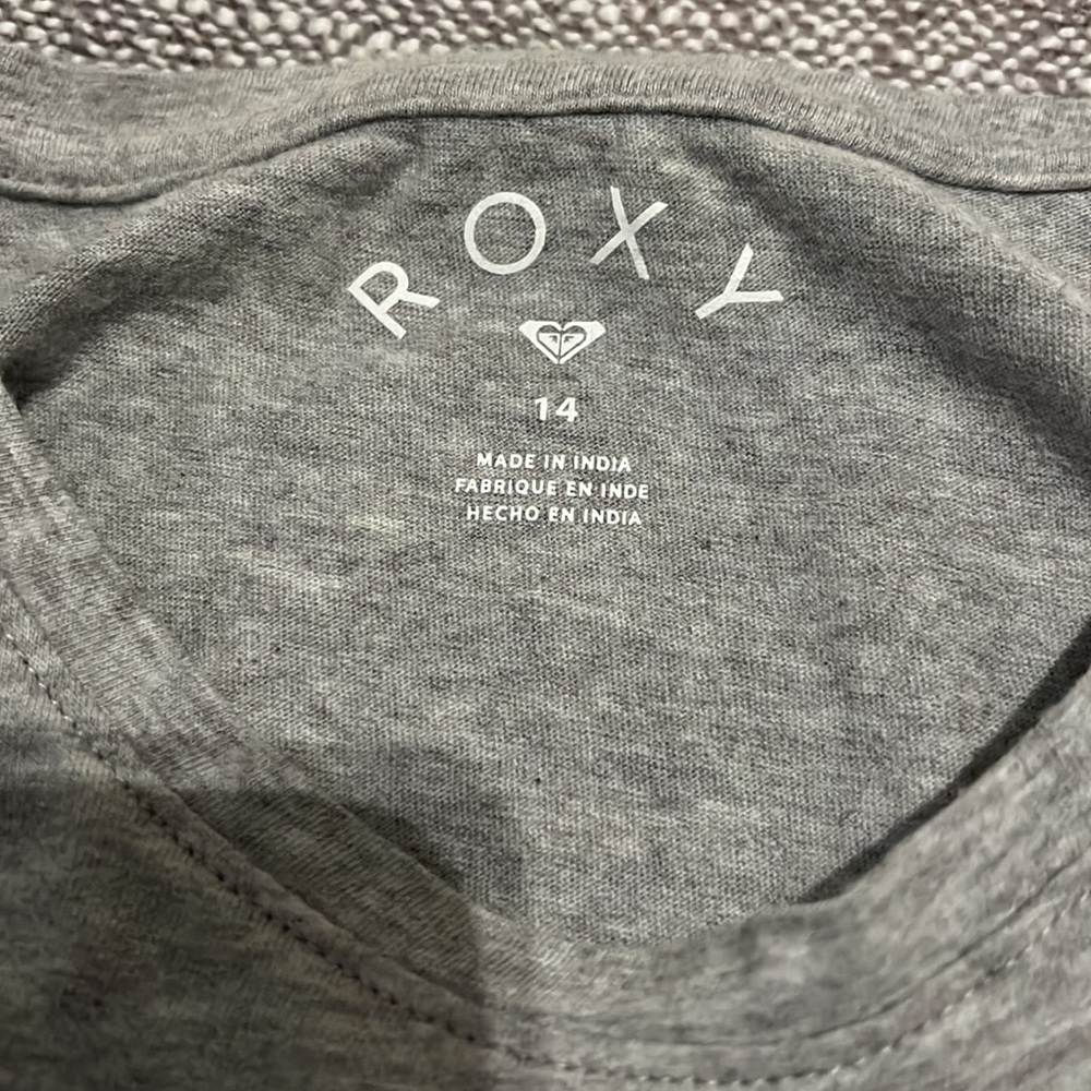Girls Roxy tshirt - Picture 2 of 4